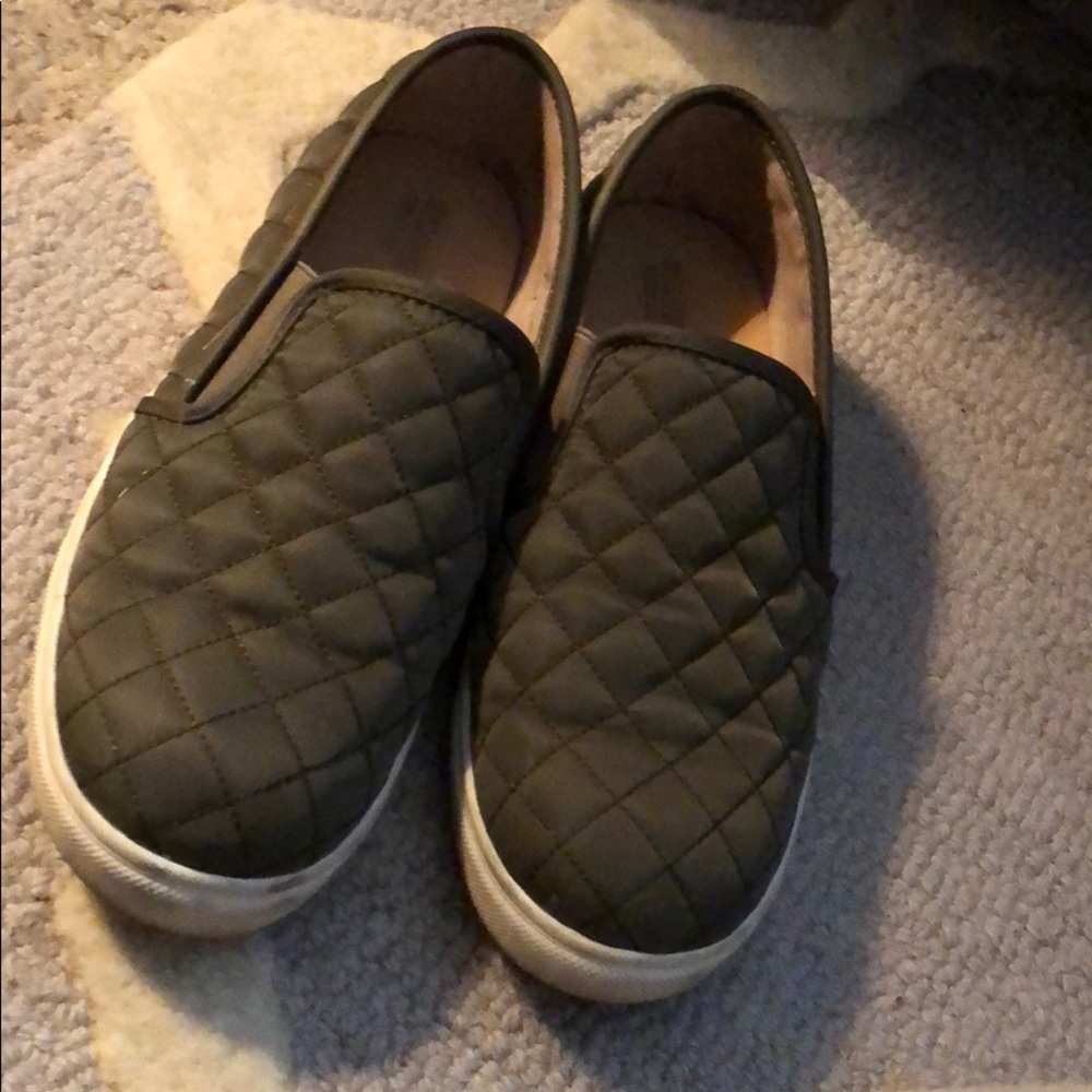 Camo green Mossimo slip on shoes